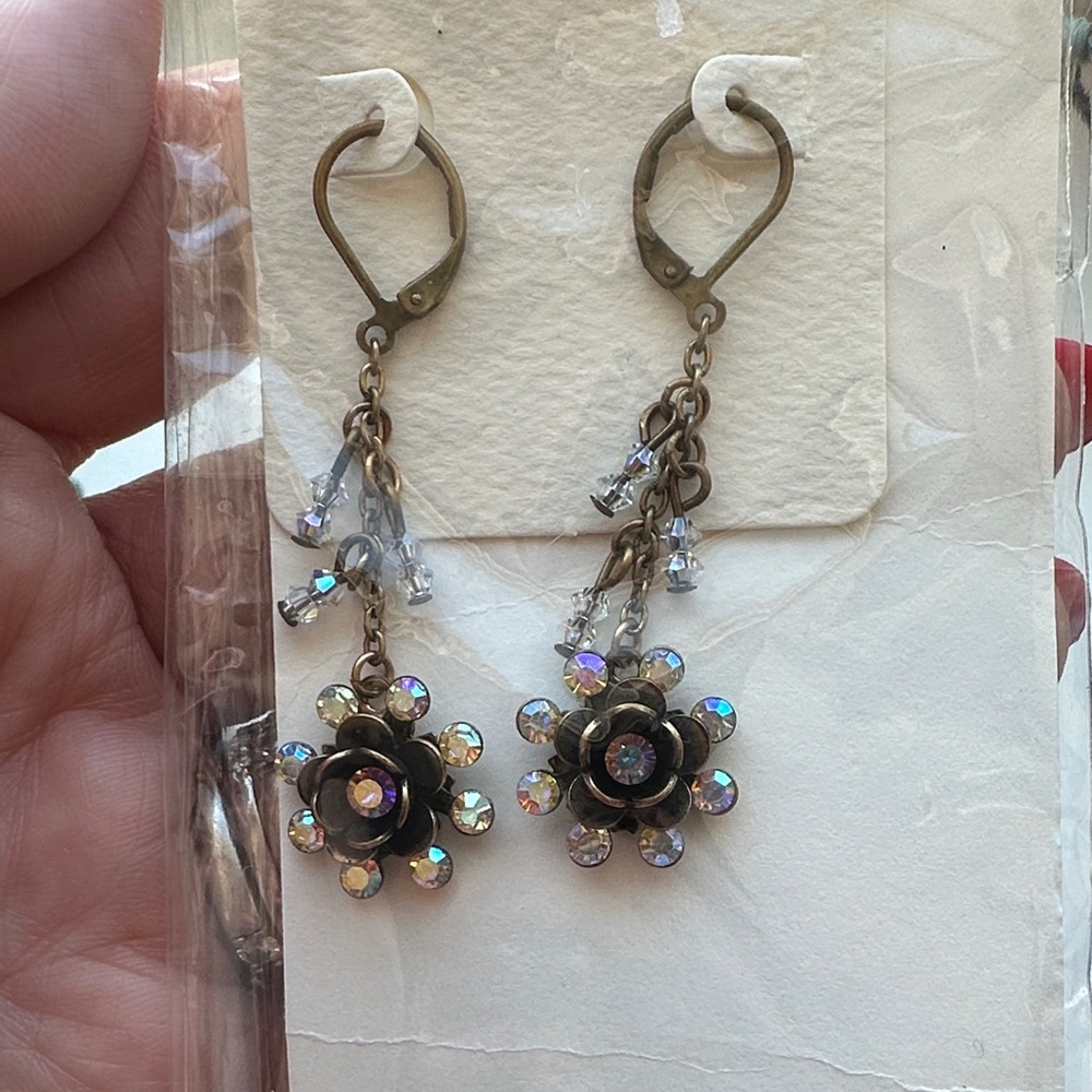 Floral Drop Earrings - Antique Gold Color - Picture 3 of 6